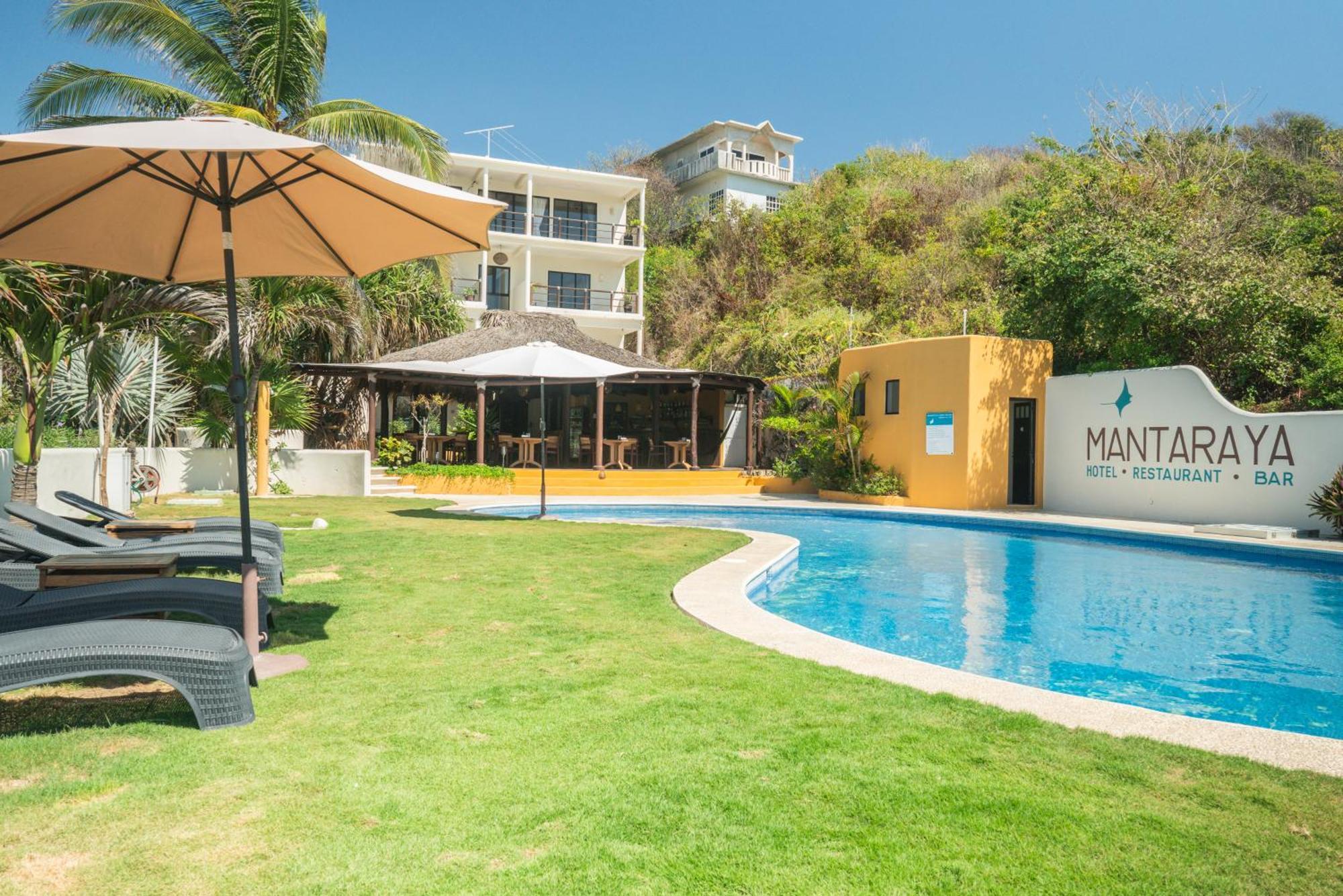 Manta Raya Hotel - Right On The Beach Cuatunalco Екстериор снимка